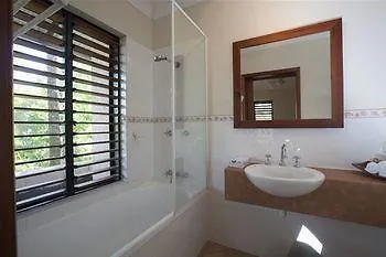Seascape Holidays - Hibiscus Port Douglas